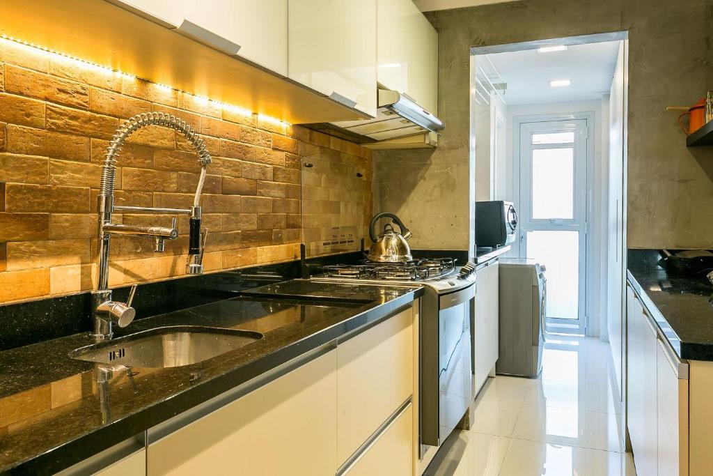  Apartamento com infraestrutura de clube na Beira-mar norte CA02