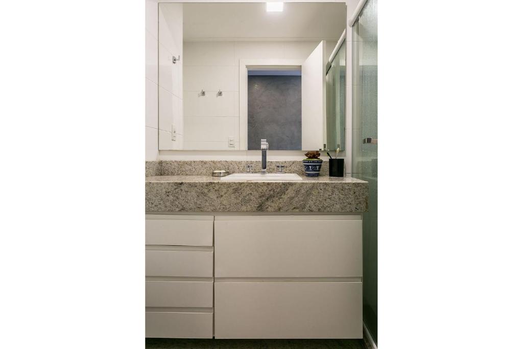  Apartamento com infraestrutura de clube na Beira-mar norte CA02