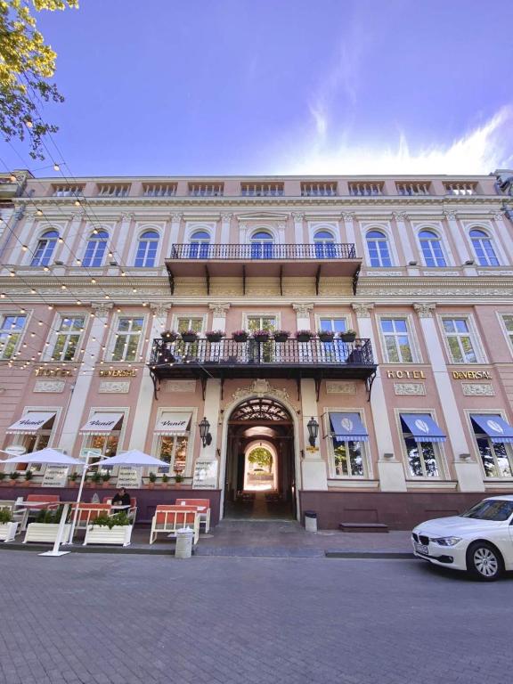 Budova, kde se hotel nachází