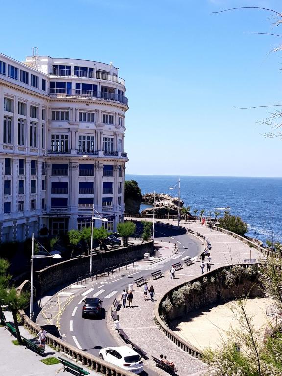 Nespecifikovaný výhled na moře nebo výhled na moře při pohledu z hotelu