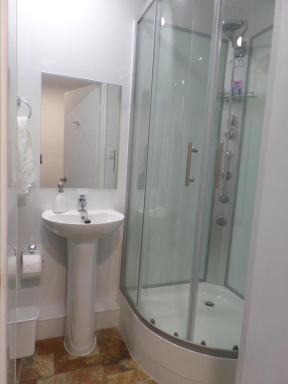 Koupelna v ubytování Carolina Hostal