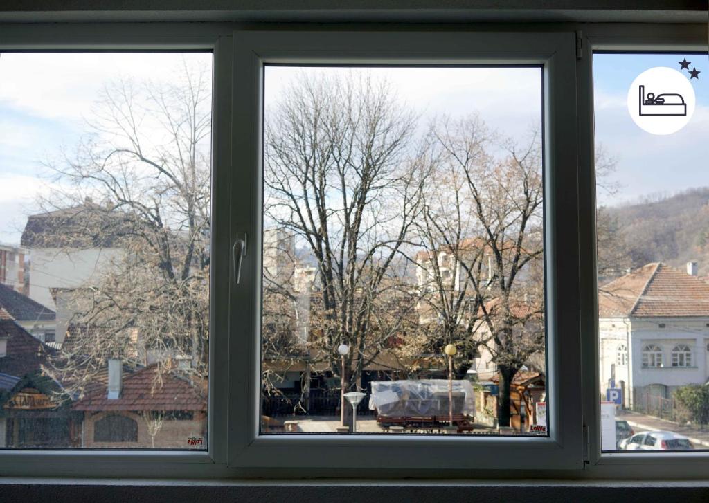 Nespecifikovaný výhled na hory nebo výhled na hory při pohledu z apartmánu