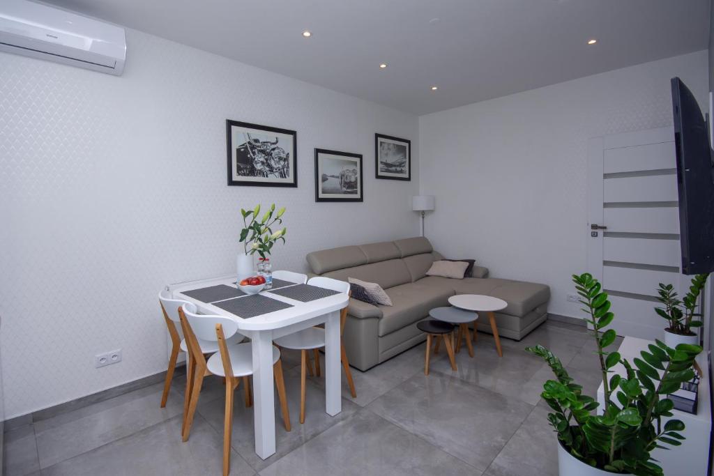 Posedenie v ubytovaní Apartamenty AP 11