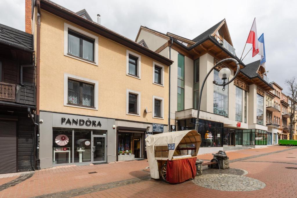 Budova, v ktorej sa apartmán nachádza