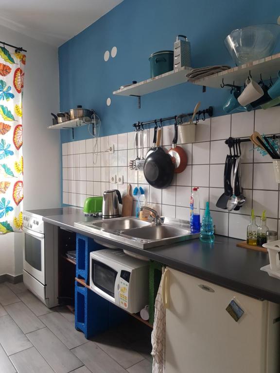 Cucina o angolo cottura di Thirsty River Rooms