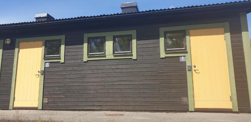 Budova, kde se ubytování na lodi nachází