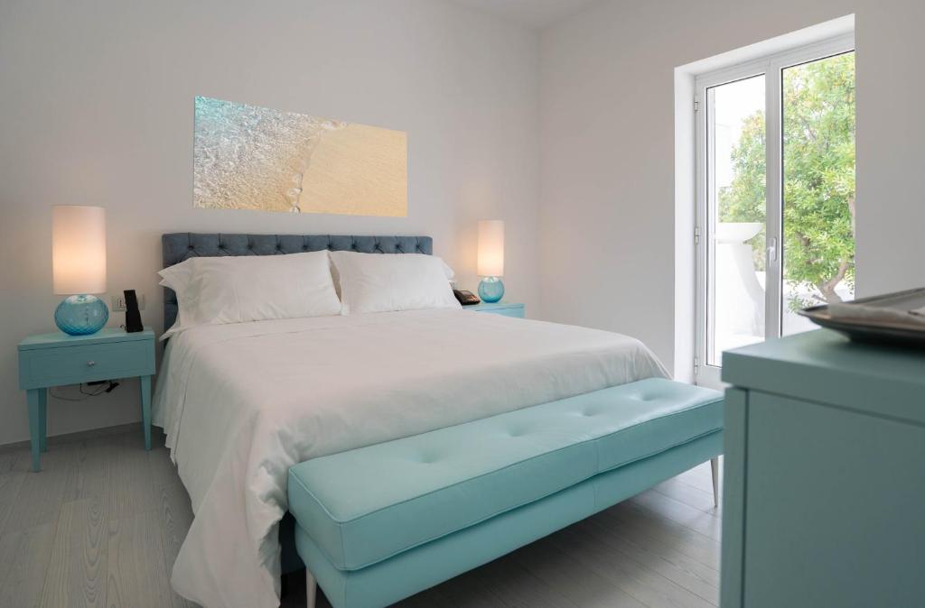 Grotta Palazzese Beach Hotel - Deluxe Kamer Met Kingsize Bed