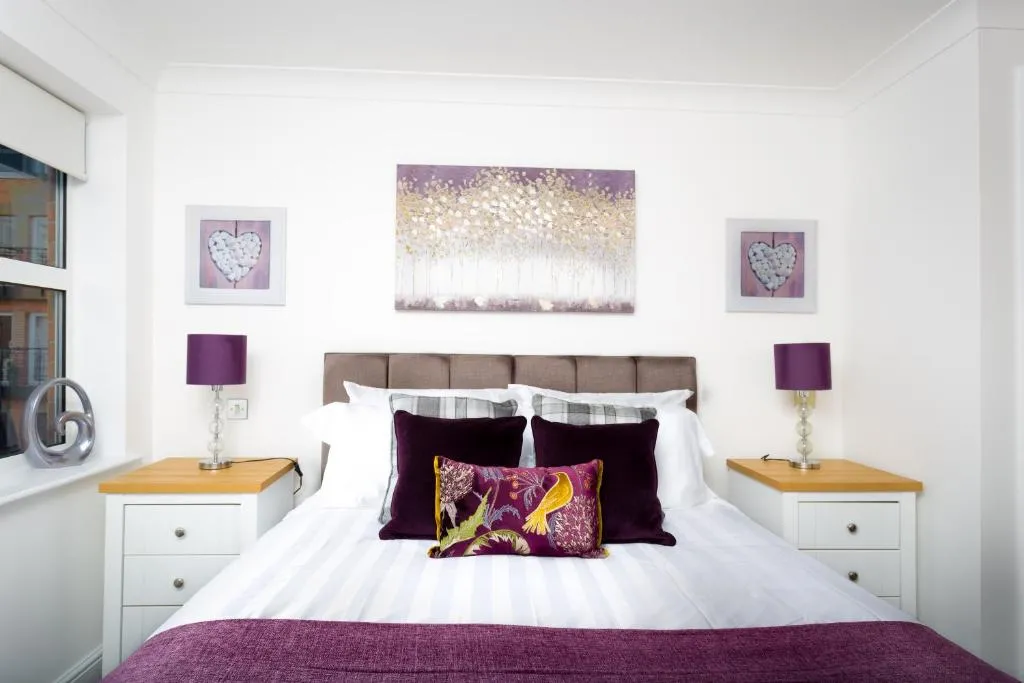 Absolute Stays at The Qube - NIA - ICC - The Rep - Edgbaston Cricket - Free WiFi - Contractors, Birmingham, United Kingdom