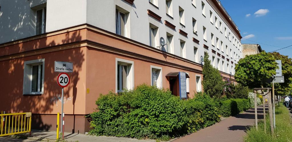 Budova, v ktorej sa apartmán nachádza