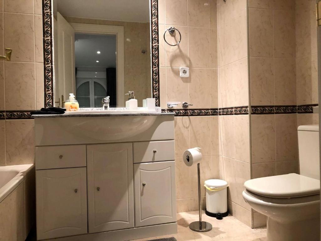 A bathroom at Walking distance to Puerto Banus sea view Apartment