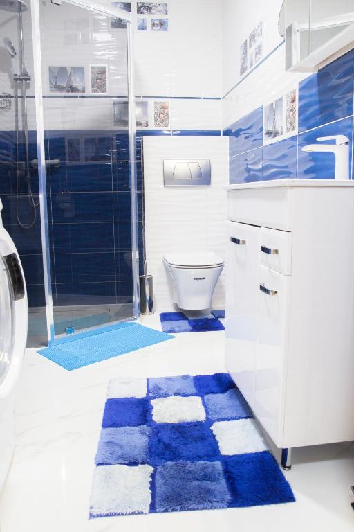 Kuchyňa alebo kuchynka v ubytovaní AL-DOM apartamenty Apartament Olymp 308