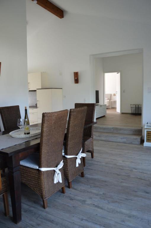 Fotografie z fotogalerie ubytování Wein & Gästehaus Porten-Becker v destinaci Köwerich