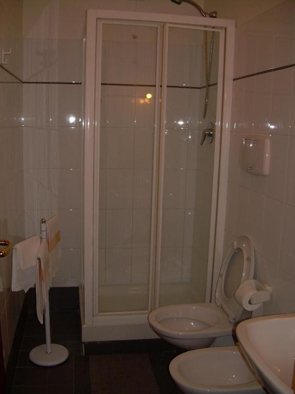 Koupelna v ubytování Albergo Roma