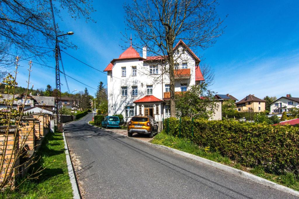 Budova, v ktorej sa apartmán nachádza
