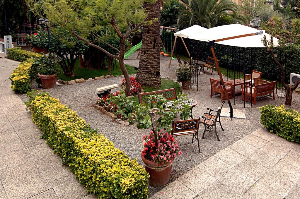Zahrada ubytování Hotel Alexander & Spa