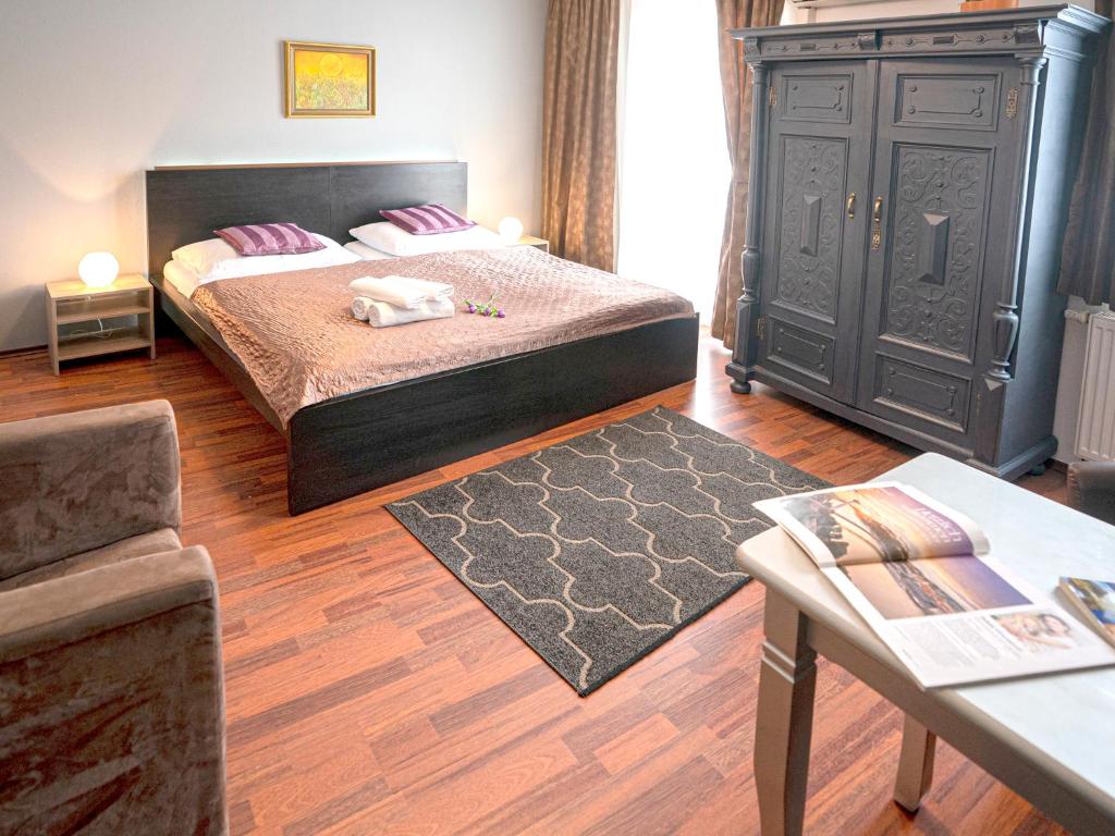 Apartments City Centre - Superior Studio Met Balkon - Business Street NR.7
