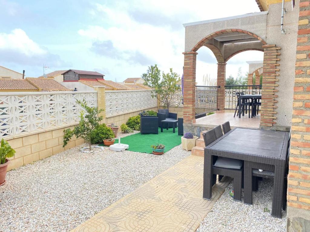 Bungalow in Alberca, La Nucia - Bungalow With Garden View