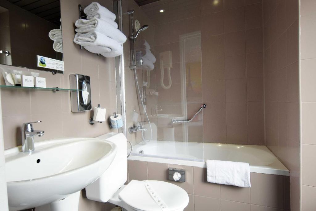 Alyss Saphir Cambronne Eiffel