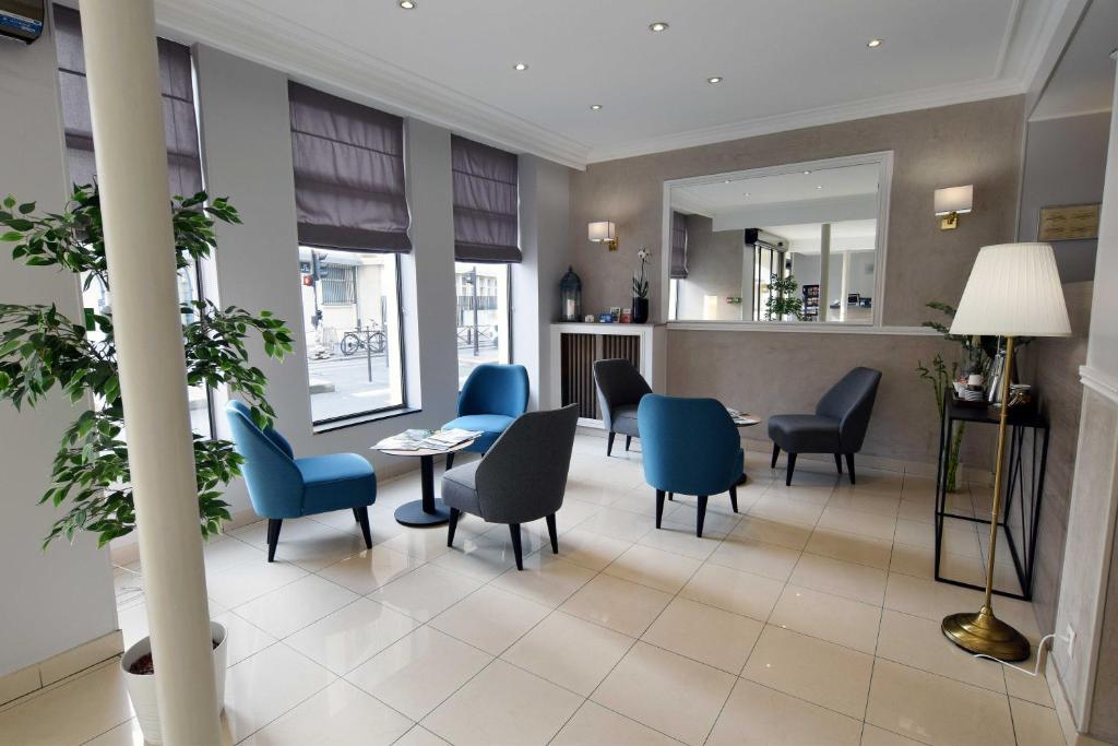 Alyss Saphir Cambronne Eiffel - Resim 32