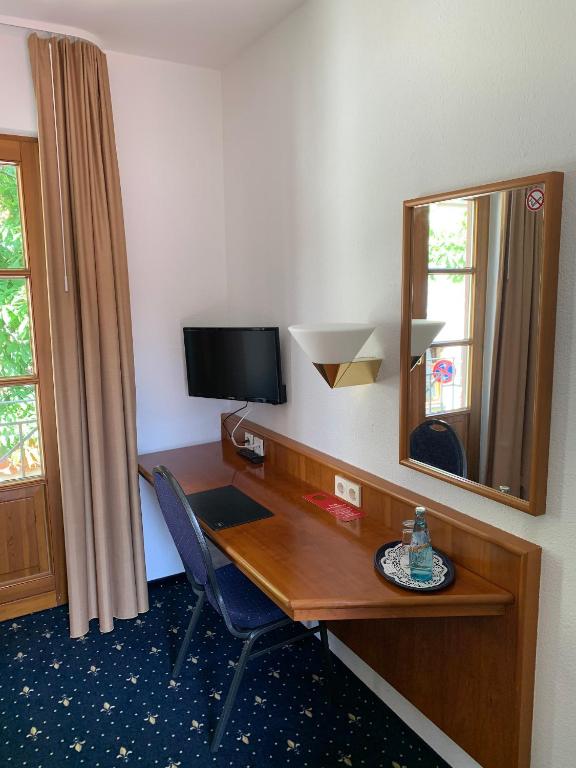 Hotel Erlenbacher Hof - Single Room
