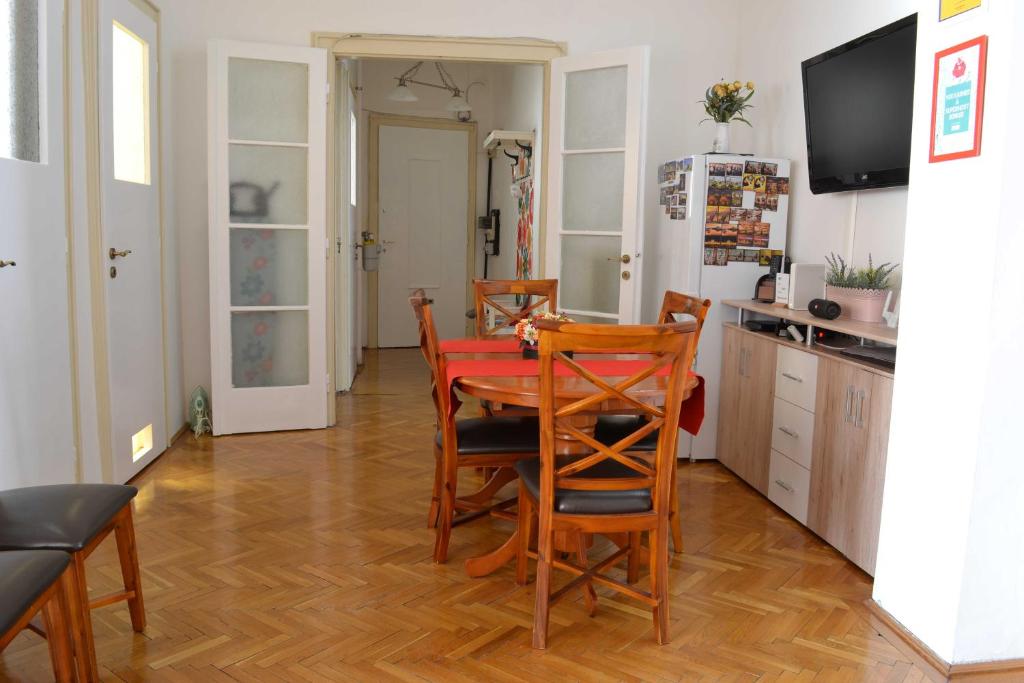 Kuchyňa alebo kuchynka v ubytovaní Paprika Apartment Grand