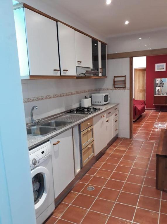 Kuchyň nebo kuchyňský kout v ubytování "A Casa dos Avôs" Suites & Breakfast