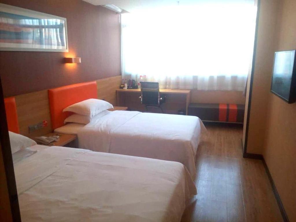 7 Days Premium Linfen Pingyang South Street Branch - Premium Deluxe Twin Room