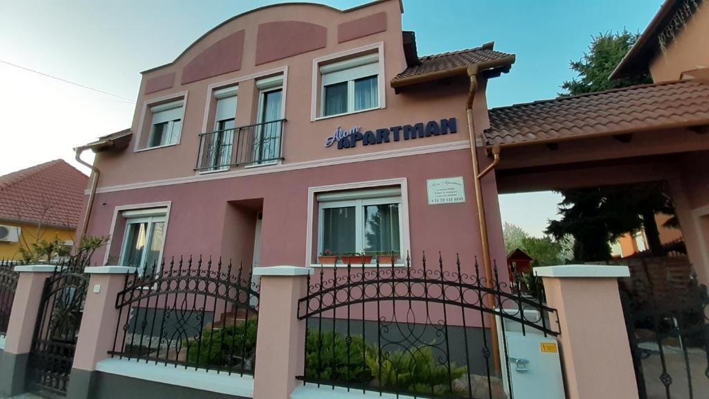 Álom Apartman 4200 Hajdúszoboszló, Wesselényi u. 40. kép - 1