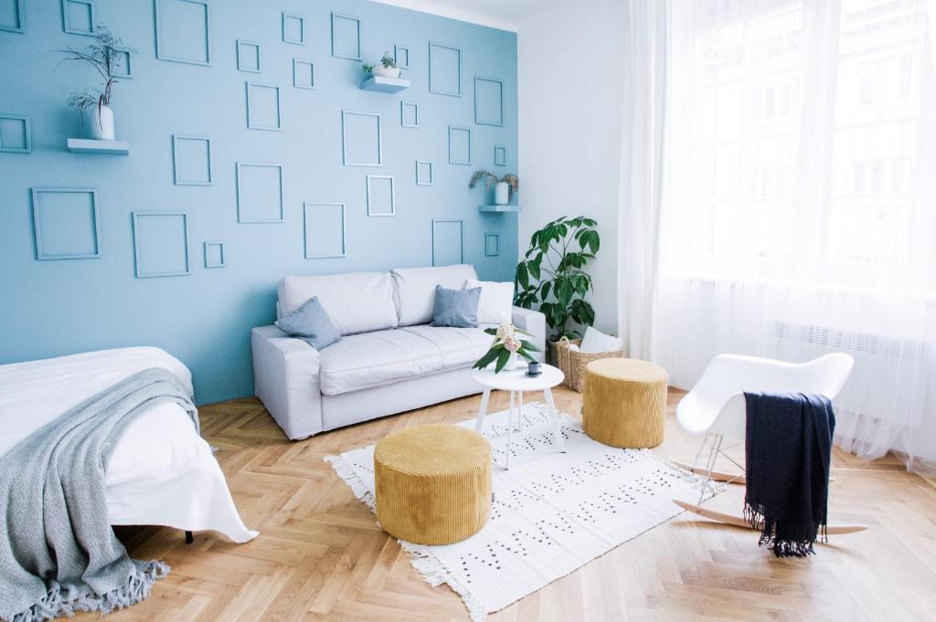 Orange Glow Boutique Apartments #47 by Goodnite cz - City - 双人间