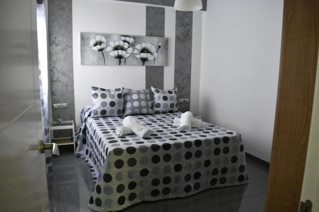 Krevet ili kreveti u jedinici u objektu 3 bedrooms appartement with wifi at Cordoba