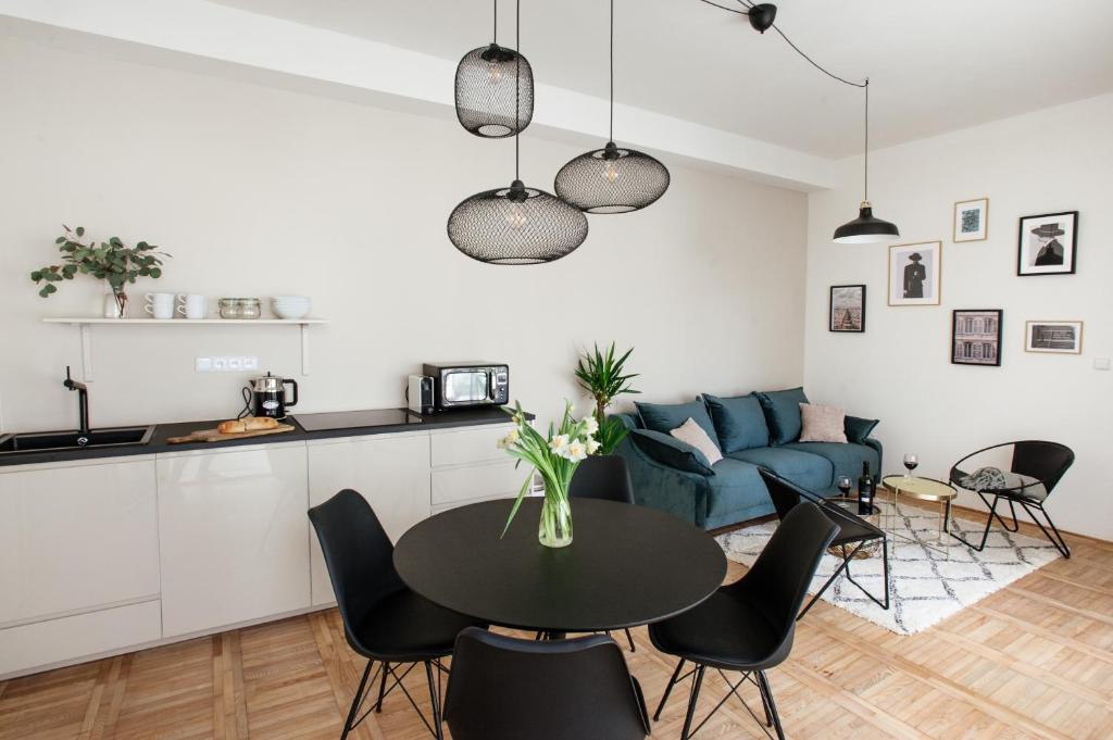 Kuchyň nebo kuchyňský kout v ubytování Great Chill Boutique Apartments #11 by Goodnite cz