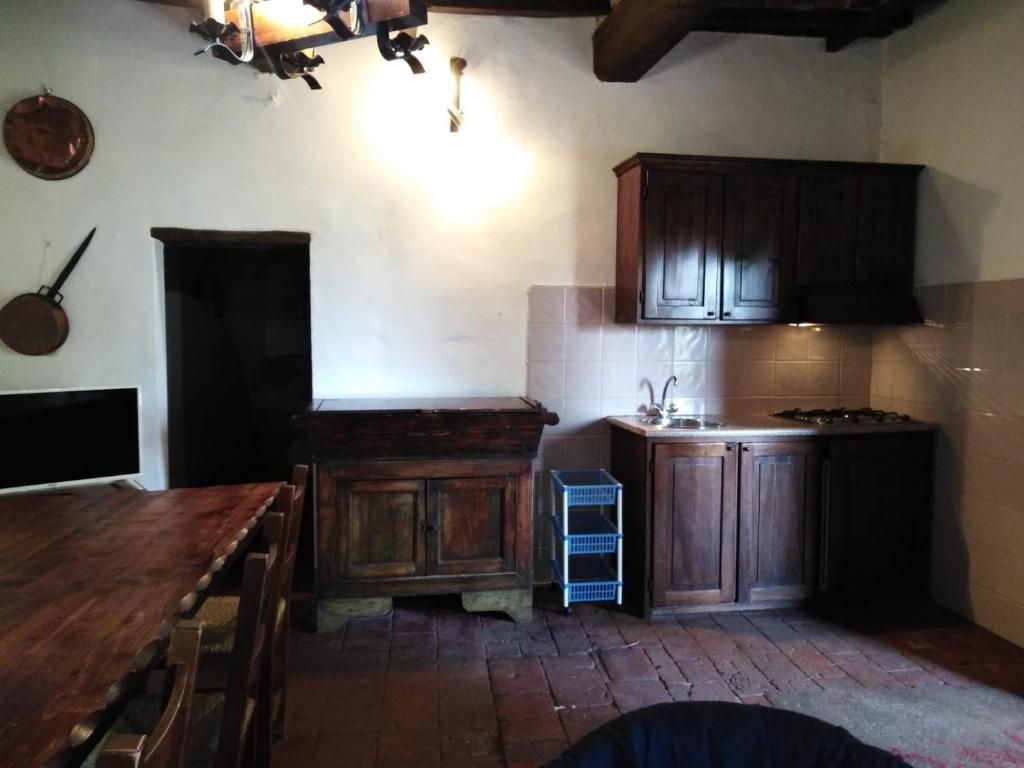 Kuchnia lub aneks kuchenny w obiekcie Agritur Villa Osvaldo Castiglione del Lago Perugia Colazione Piscina acqua salata