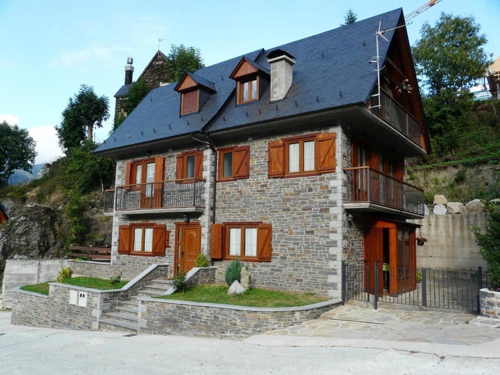 The building in which az apartmanházakat is located