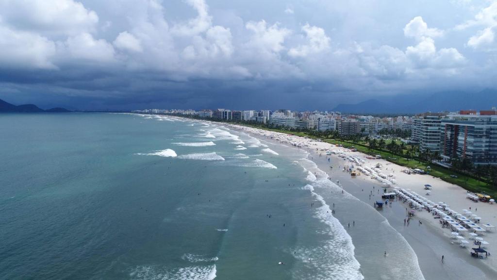  Ap Riviera uma quadra da praia