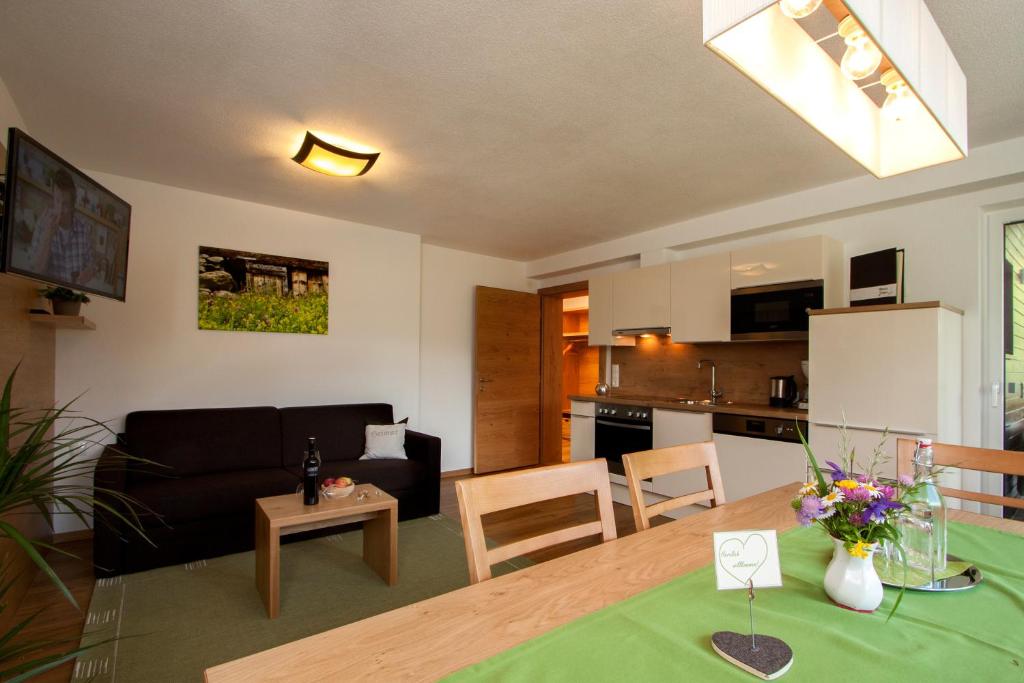 Kuchyňa alebo kuchynka v ubytovaní Apartmenthaus Juen