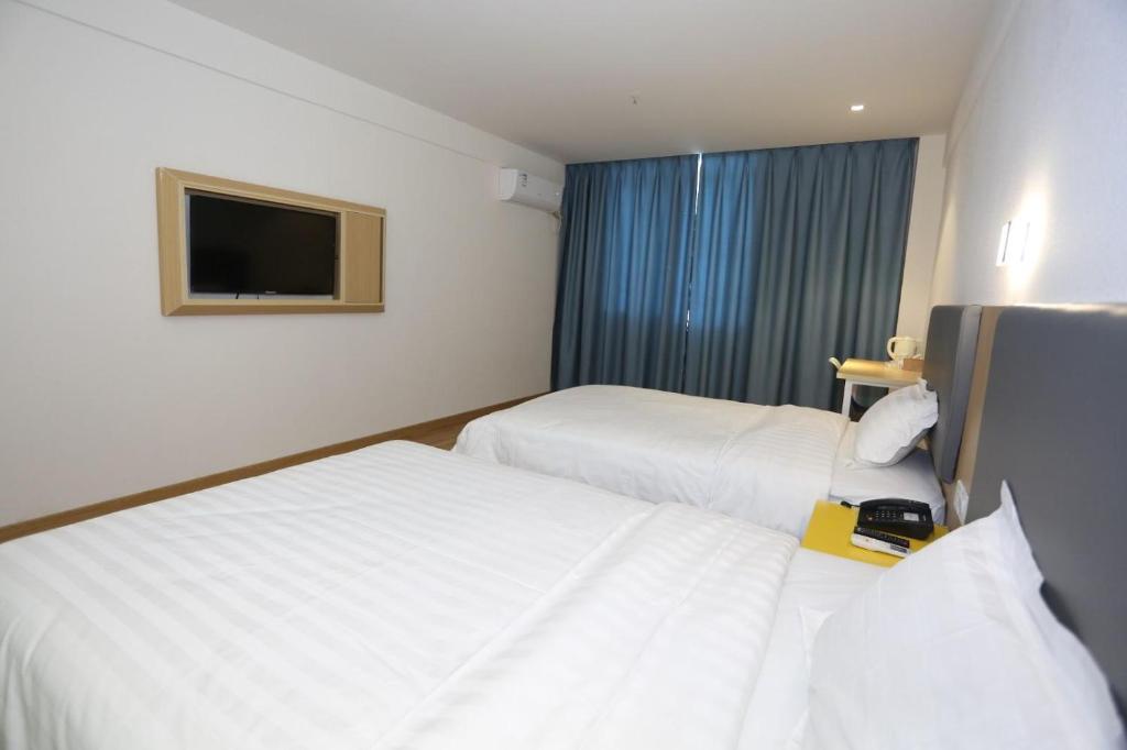 7 Days Inn Nanchang Qingshanhu Avenue Minfeng Road Branch - Sala De Gemelos De Negocios