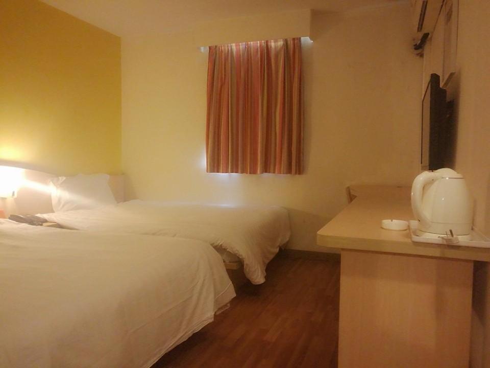 7Days Inn Nanjing Xuanwumen Subway Station Hunan Road - Salle Jumelle D'affaires