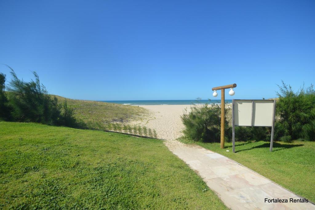  Beach Living Apartment