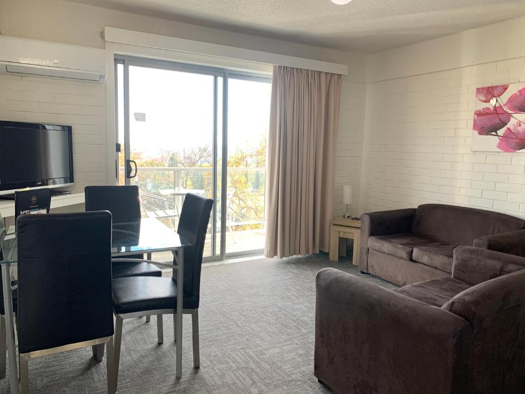 Adina Place Motel Apartments - Resim 30