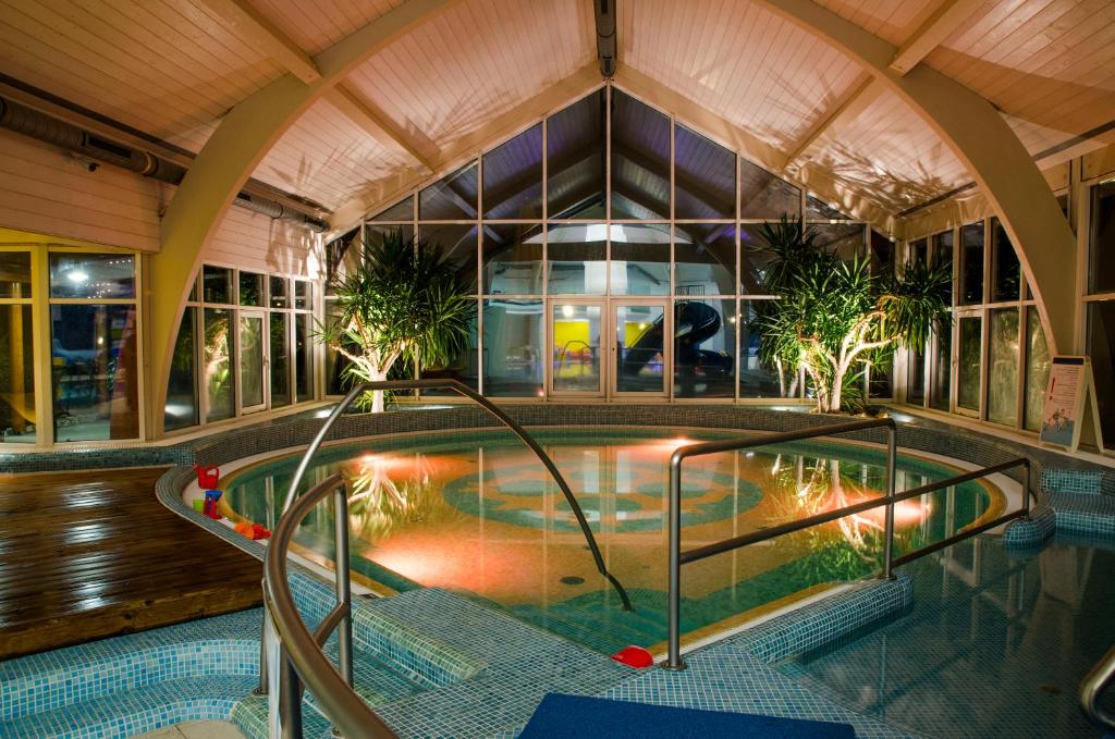Bazén v ubytování Kolping Family Resort nebo v jeho okolí