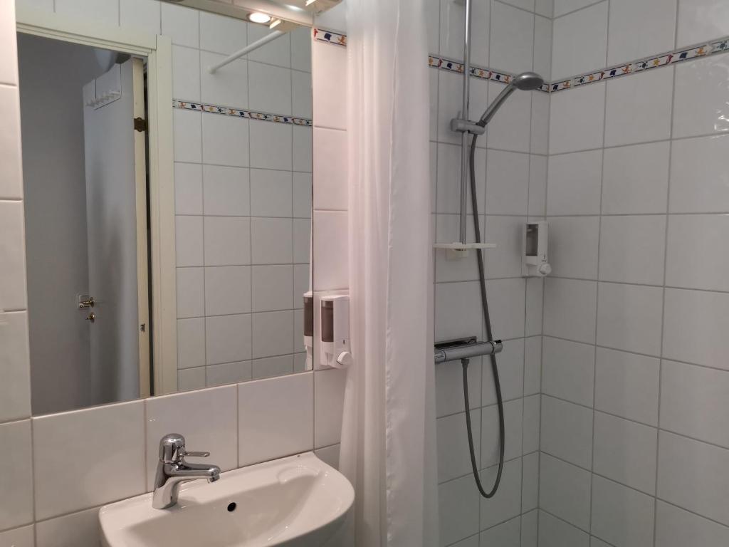 Koupelna v ubytování Hotel Lorensberg