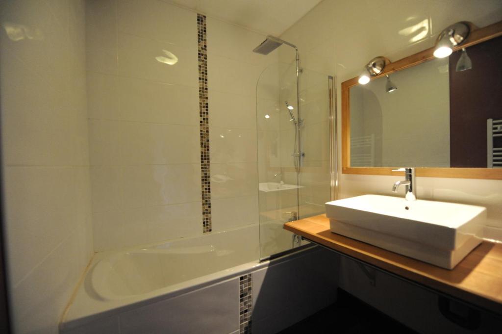 Logis Hôtel Château De Palaja - 7