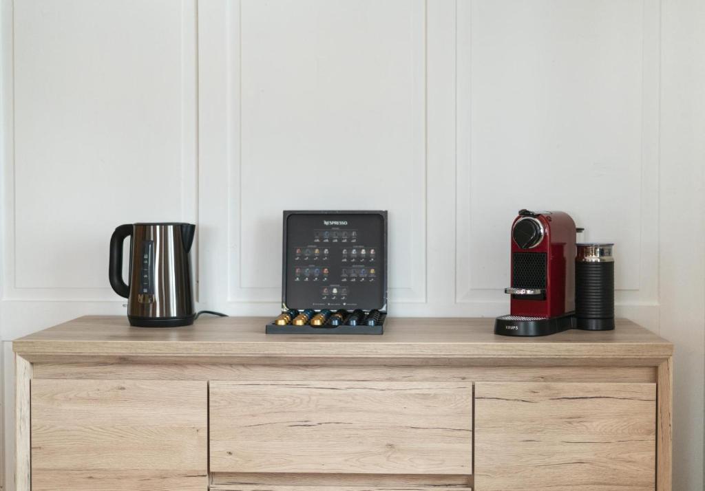 Coffee and tea making facilities at Bergwelt-M