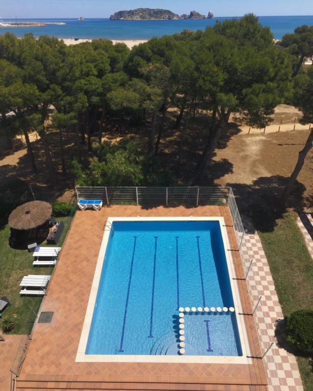 The swimming pool at or close to Trill Mirasol F duplex