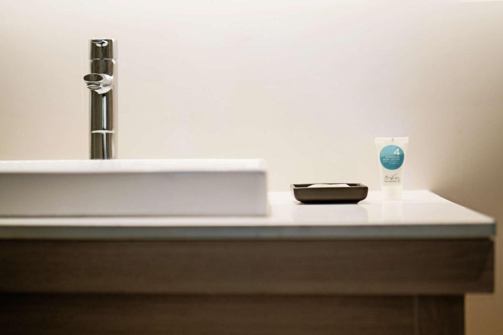 Hyatt Place Bangkok Sukhumvit 24 - Resim 12