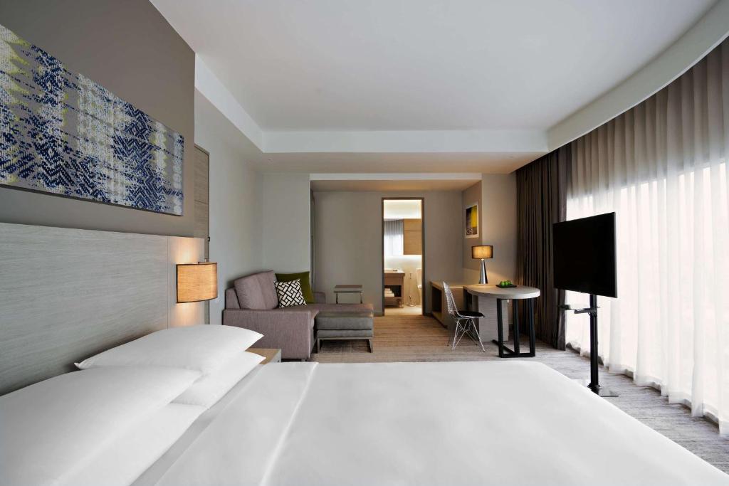 Hyatt Place Bangkok Sukhumvit 24 - Resim 40