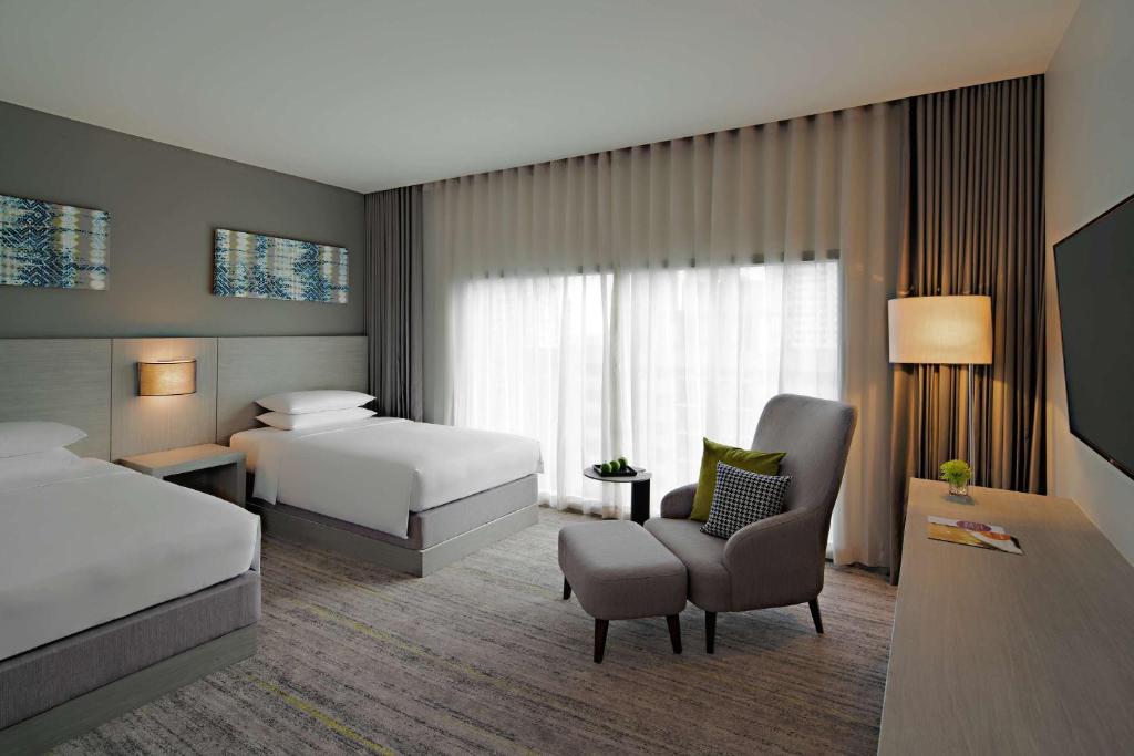 Hyatt Place Bangkok Sukhumvit 24 - Resim 39