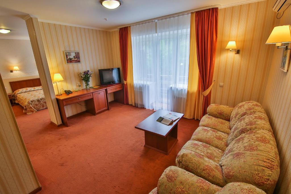 Ukraina Hotel - Suite