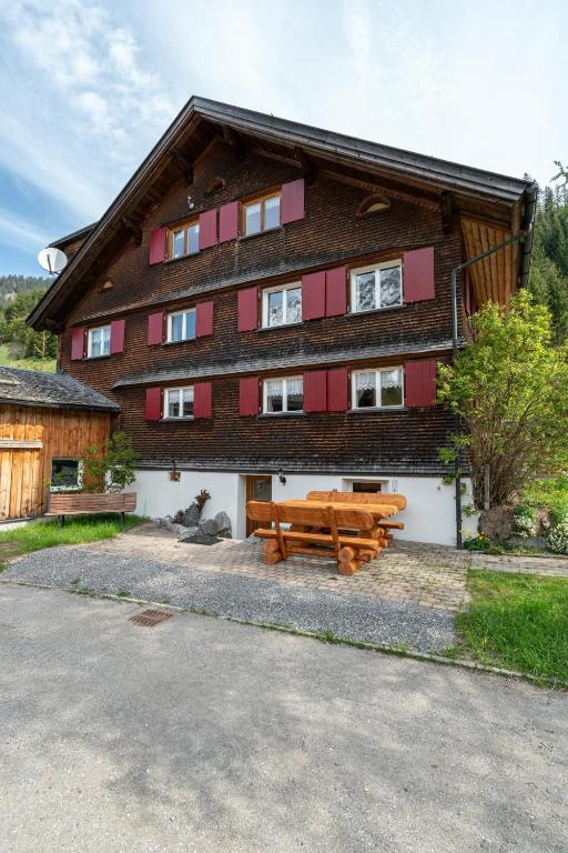 The building in which the holiday home is located
