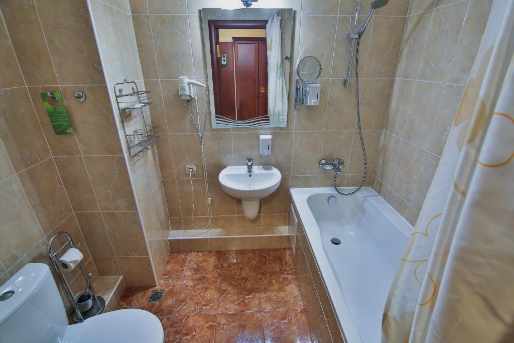 Ukraina Hotel - Habitación Estándar King